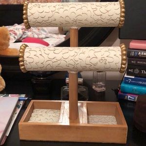 Jewelry holder